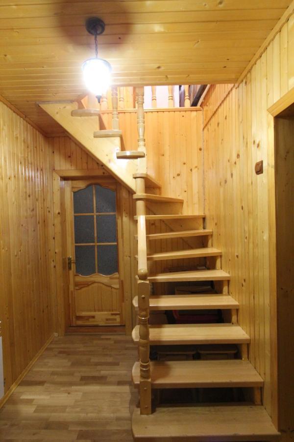 Карпатська Полонина Apartamento Yaremche Exterior foto